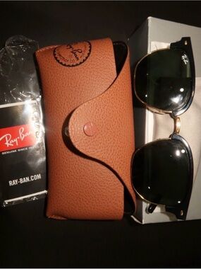 Ray-Ban Men's Sunglasses with Brown Case and Gold Frame - Brown, Gold, Black